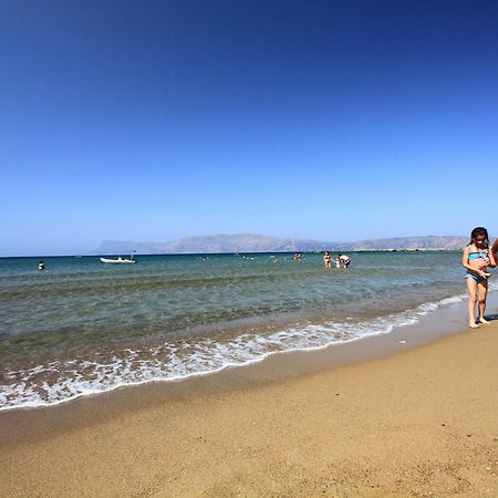 Stavroula Hotel Palace Kissamos Ngoại thất bức ảnh