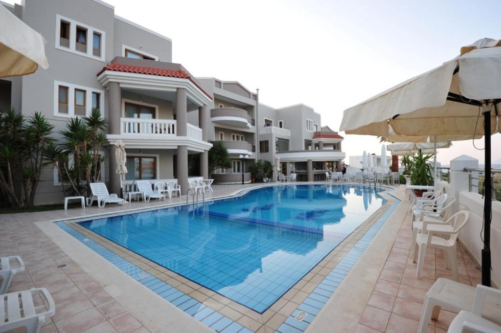Stavroula Hotel Palace Kissamos Ngoại thất bức ảnh