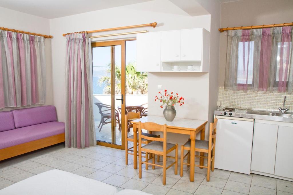 Stavroula Hotel Palace Kissamos Ngoại thất bức ảnh
